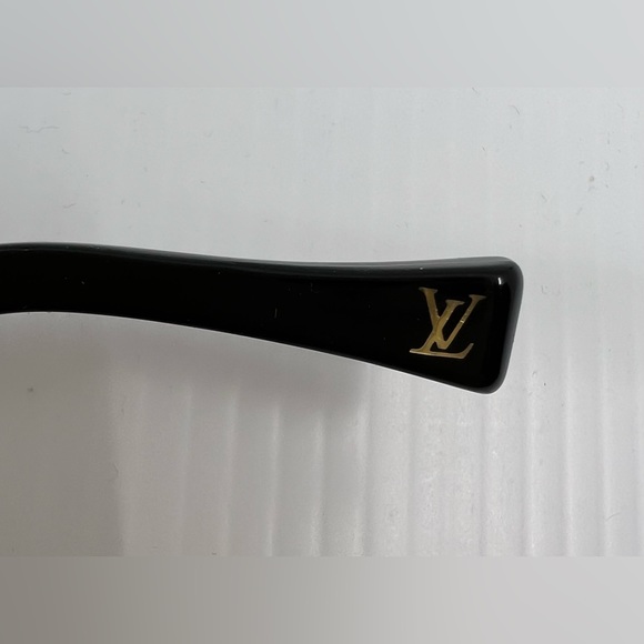 Louis Vuitton Soupcon PM Black Gold-Hinged Sunglasses - Picture 14 of 16